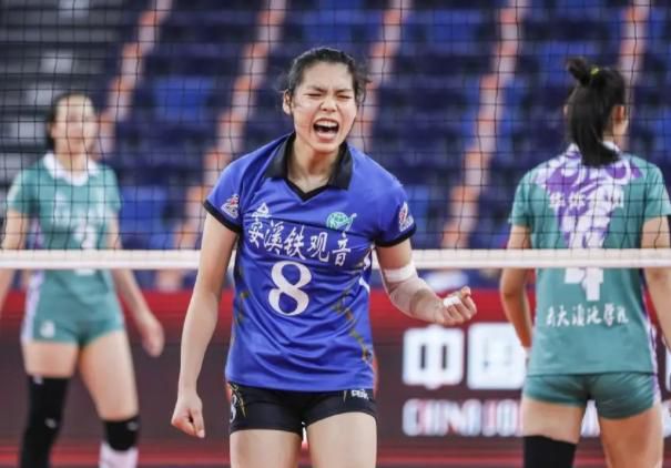 影片中，不仅硬汉一男挑三女的暧昧关系 51岁曾毅独自勇闯电影圈 首次跨界演戏表现如何？